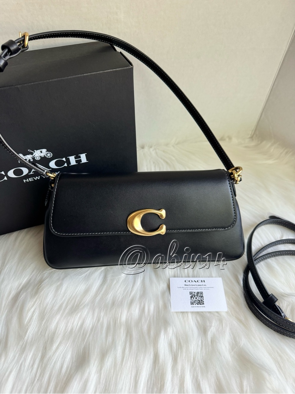 Coach Black Leather Jet Shoulder Crossbody Bag